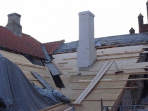 Tag, skotrendearbejde og den færdige skorsten_640x480